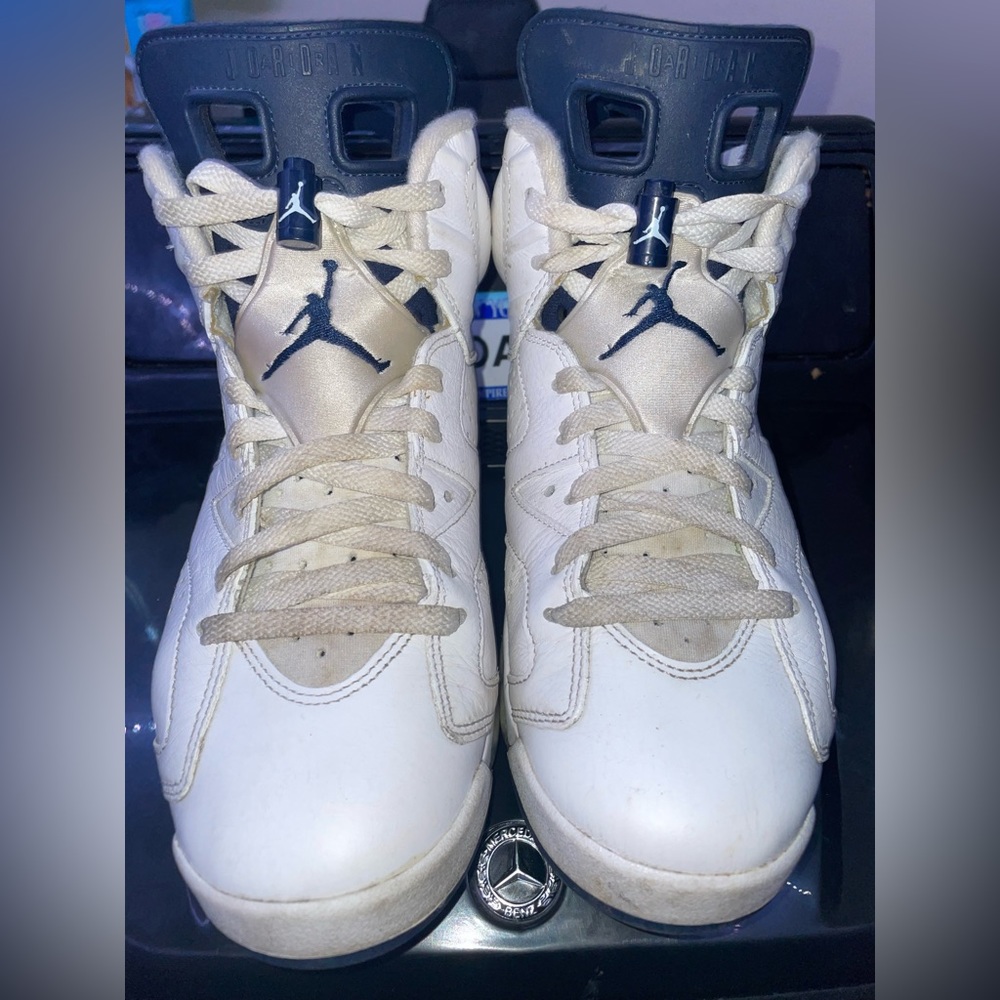 Air Jordan 6 worn no scratches or scuffs just dirty
